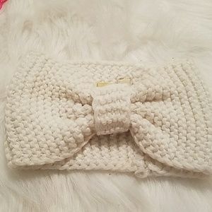 White knitted head band